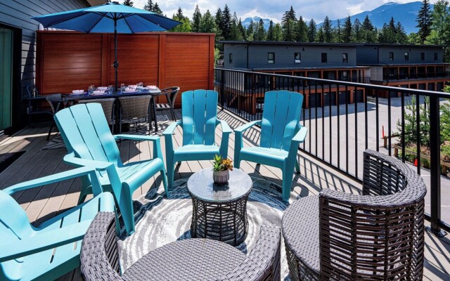 Peak Paradise by Revelstoke Vacations