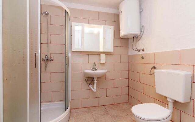 Amazing Home in Maslenica With Wifi and 1 Bedrooms