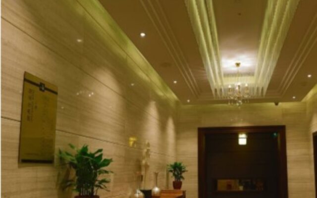 Linghang International Hotel