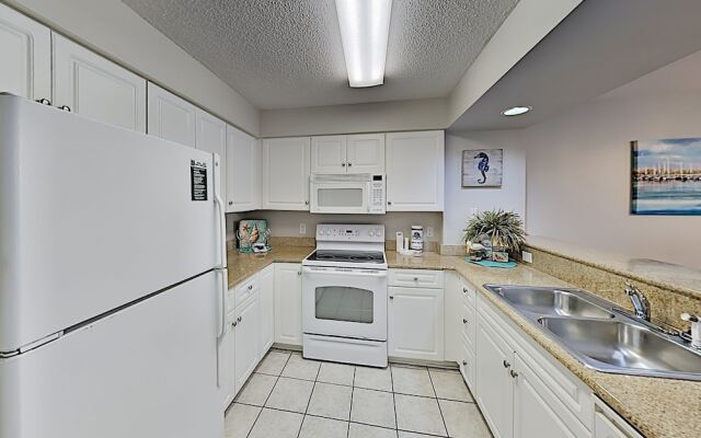 1101blue 2 Bedroom Condo