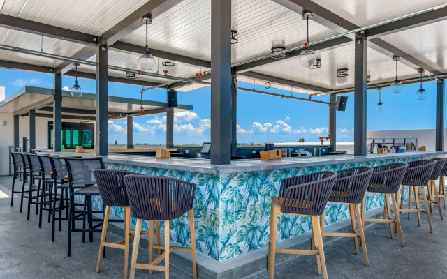 Cambria Hotel St Petersburg-Madeira Beach Marina