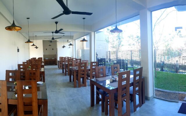 Hive 68 - Hotel and Resorts Negombo