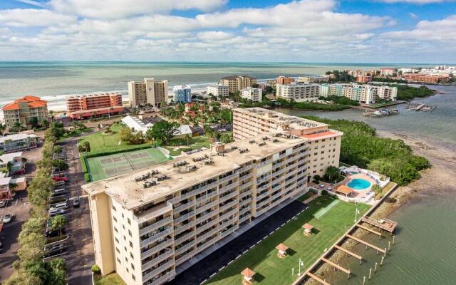 Bayshore Yacht & Tennis Club 616