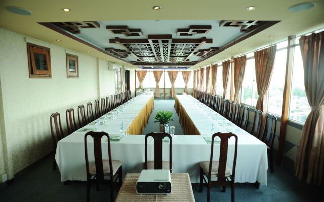 Hoang Yen Hotel