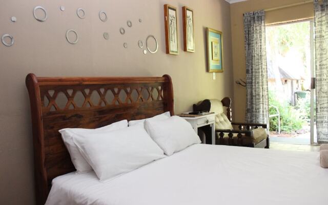 Golden Lantern Guest Lodge