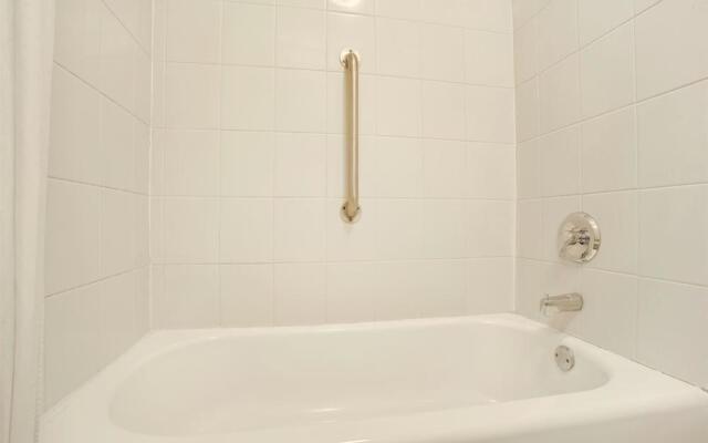 Red Carpet Inn & Suites