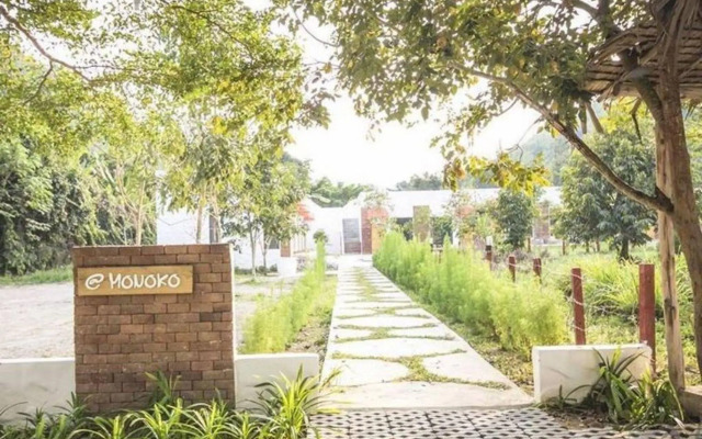 Monoko Porploen Resort Suanphung