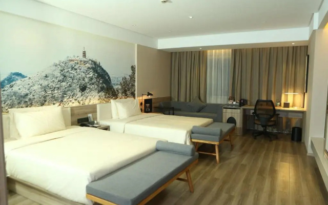Atour Hotel Nantong Zhongcheng