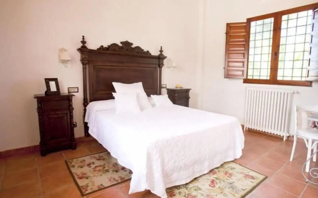 Hospedería Casa De La Campana