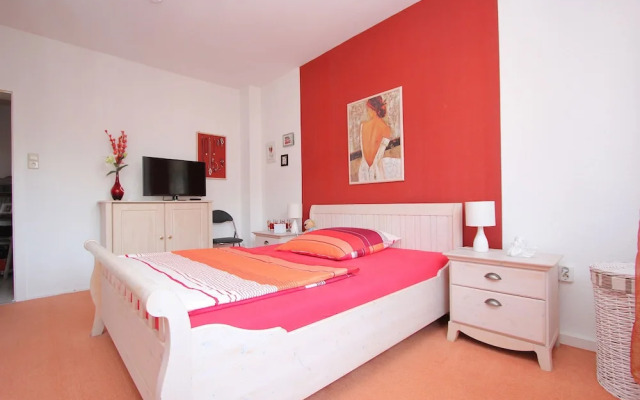 Private Apartment Crusiusstraße