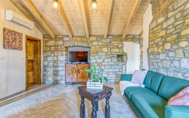 Old Mulberry Stone House