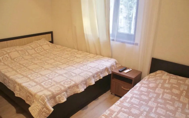 Guesthouse on Voronova 86