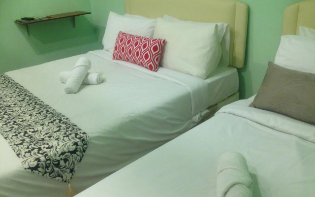 Woodpecker Lodge Kuching