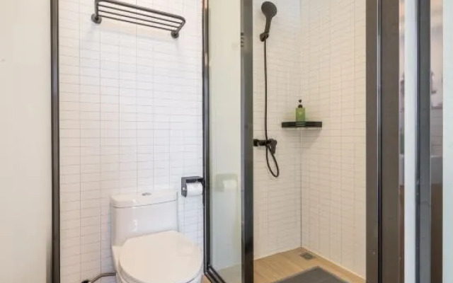 Hi Inn Hotel (Shanghai Baoshan Chengshi Gongyeyuan)