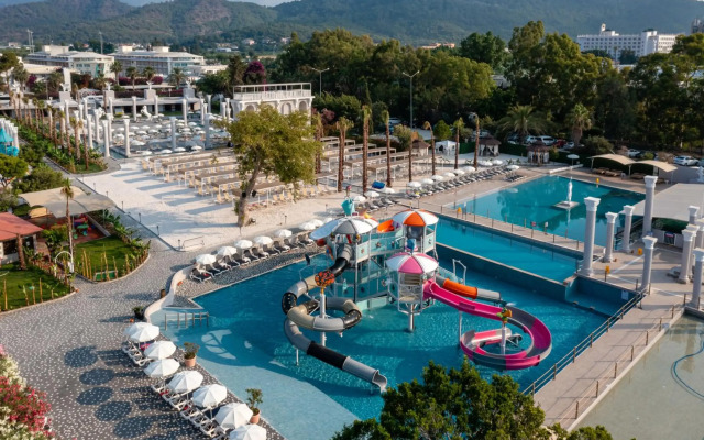 Miarosa Kemer Beach Hotel