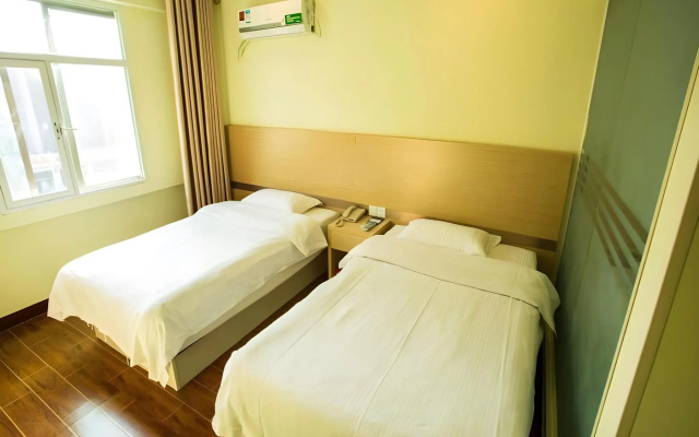 GreenTree Inn Nantong Haimen Bus Statian Shell  Hotel – Guest Rooms – Nantong