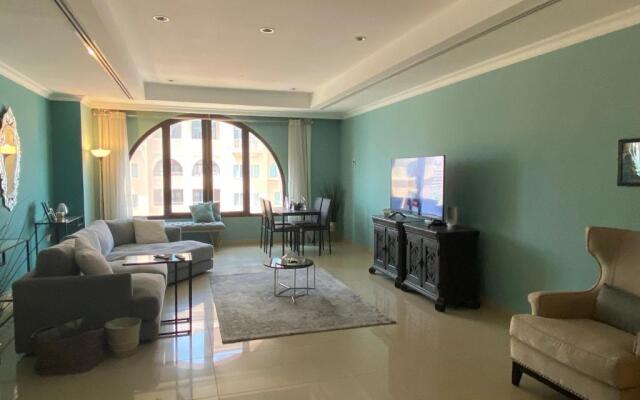 2 Bedroom Flat in the Heart of Qatar Pearl