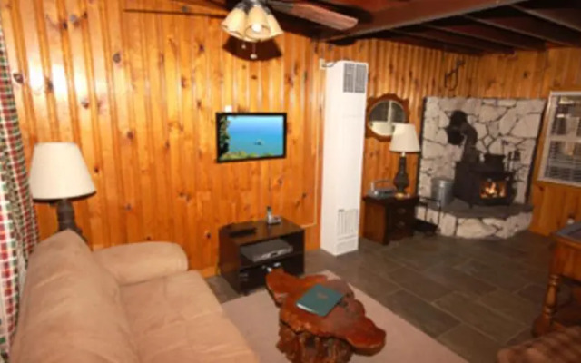 RedAwning Forest Avenue Holiday home