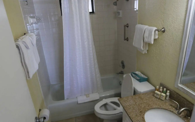 Shoreline Island Resort - Exclusively Adult
