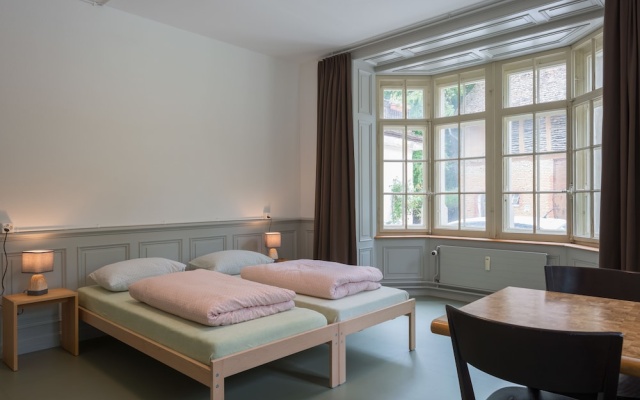 Youth Hostel Schaffhausen – Guest Rooms – Schaffhausen