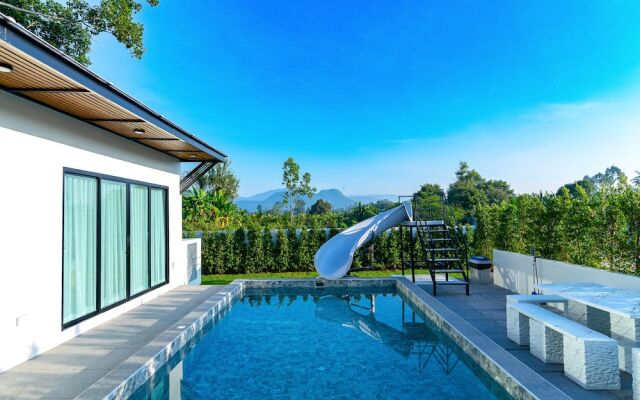 Villa Paramount 2
