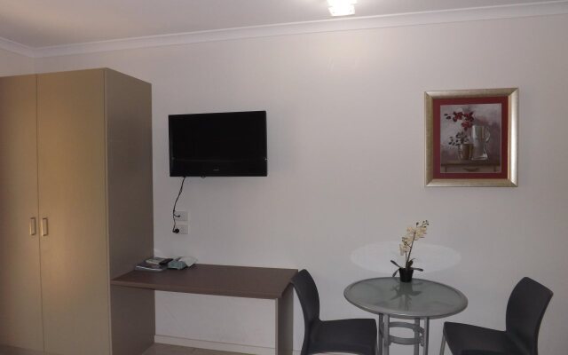 Derby Lodge Self Contained Apartments