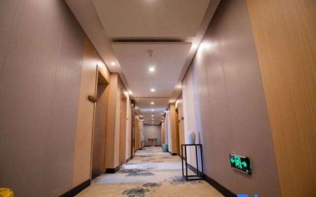 Yue Hai Jing Cheng Bo Yue Hotel