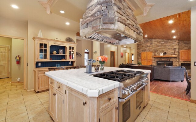 Four Happy Bears Estate #1277