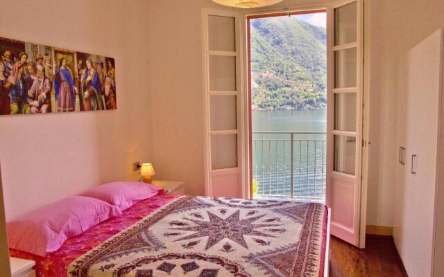 Persico vista lago by KlabHouse