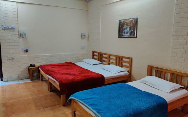 Hotel Burans And Restaurant
