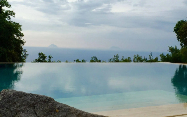 Vallegrande Nature Resorts