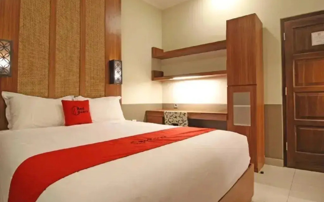 Rumah Kandjani by RedDoorz