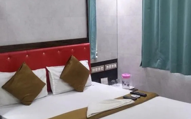 Hotel Plaza Mumbai