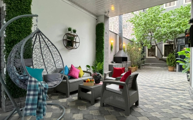 Relaxing interior with the Best Service