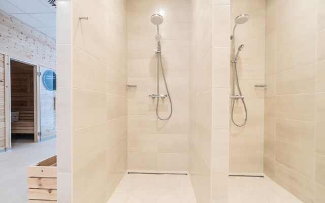 Spacious Apartment in Gosau With Shared Sauna
