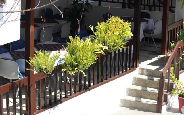 Los Veleros STHotels