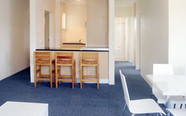 Bay Village Unit 20, 47 Shoal Bay Road,