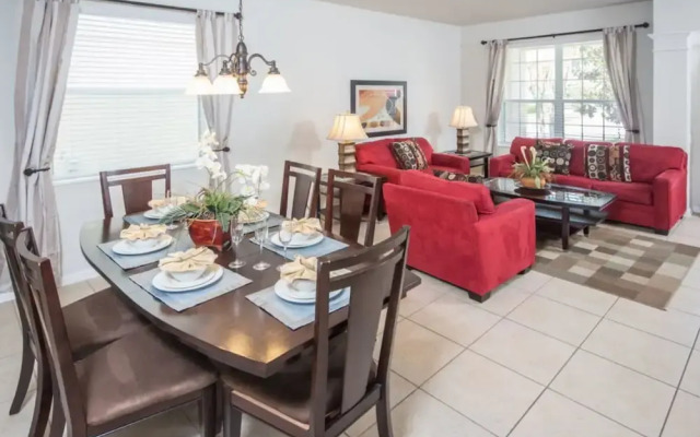 Windsor Hills 2548