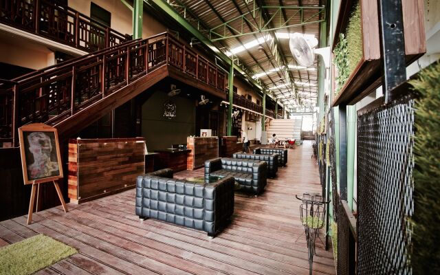 Matchanu River Hostel Bangkok