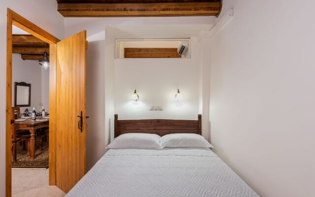 Petronikolis Village