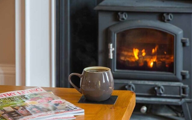 Balmeadowside Farmhouse Near Cupar, Fife