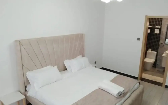Staroot Residences - Dreamy Retreat