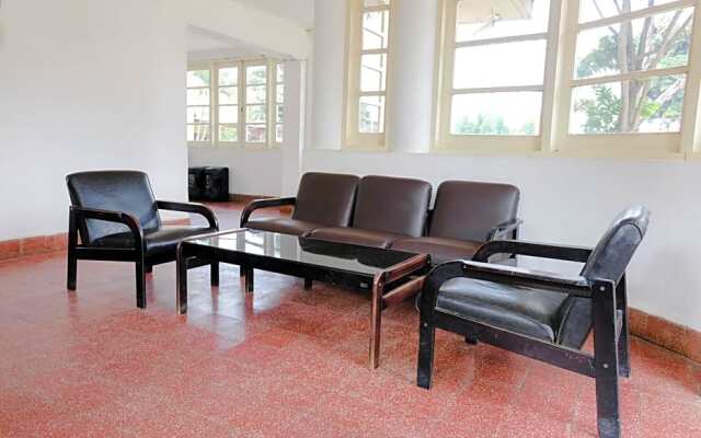 RedDoorz near Balai Kota Batu 3