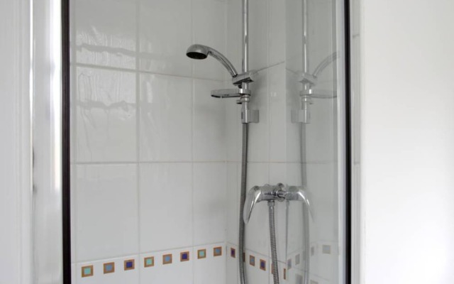 2 Bedroom Bruntsfield Apartment