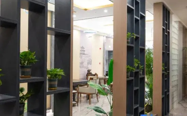 Lang Ting Hotel