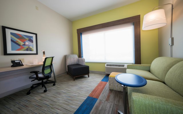 Holiday Inn Express & Suites Southaven Central - Memphis