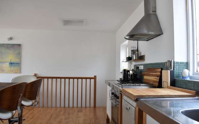 Three Bedroom Penthouse in Brighton