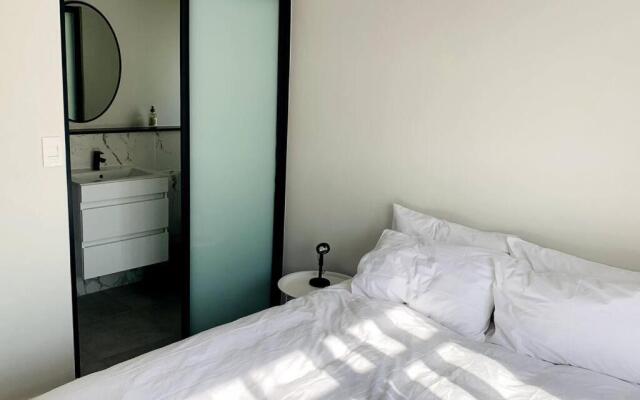 Munyaka Waterfall: Executive Apartment