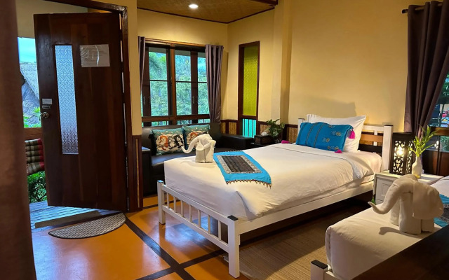 PuraVida Pai Resort