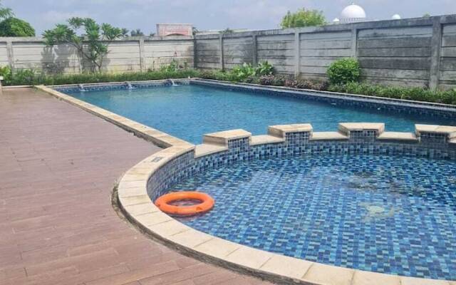 Izi Cozi Jababeka Enviro Powered by Archipelago